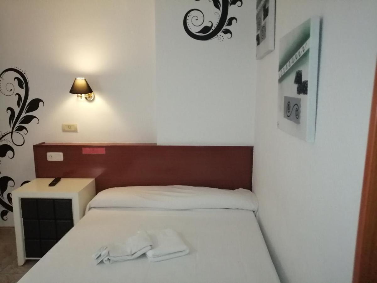 Hostal Jaime I 우에스카 외부 사진