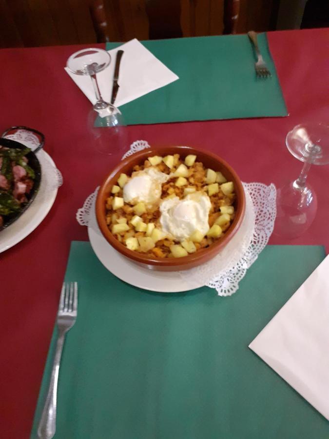 Hostal Jaime I 우에스카 외부 사진